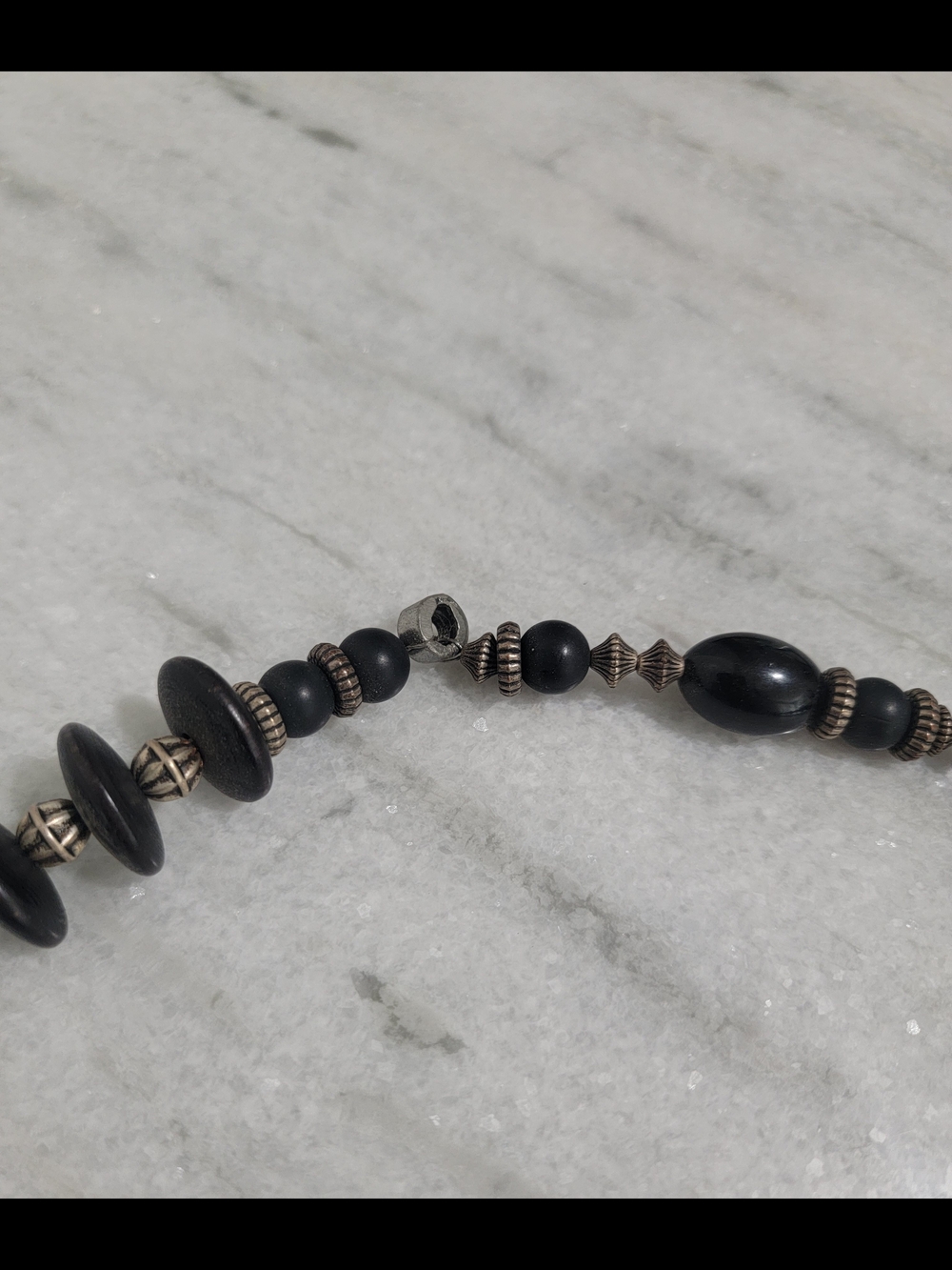 2 Beaded Necklaces - Picture 4 of 10